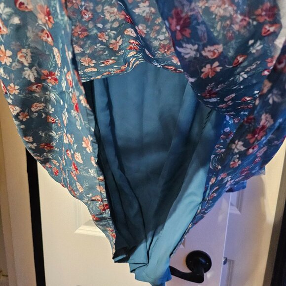 NWT Francesca's Collections Women's Floral Printed Mesh Top Midi Dress in Medium - Picture 9 of 9